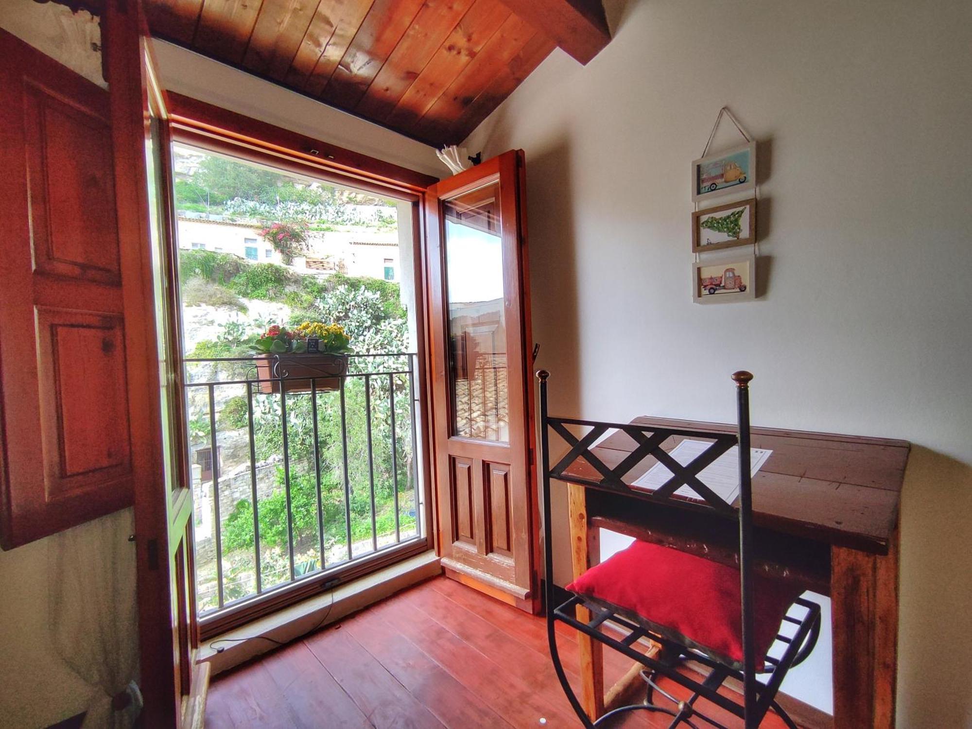 Lilibeth Houses - Charming & Lovely Views Scicli Habitación foto